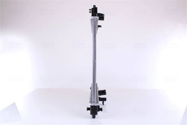 NISSENS 646847 - Радиатор охлаждения