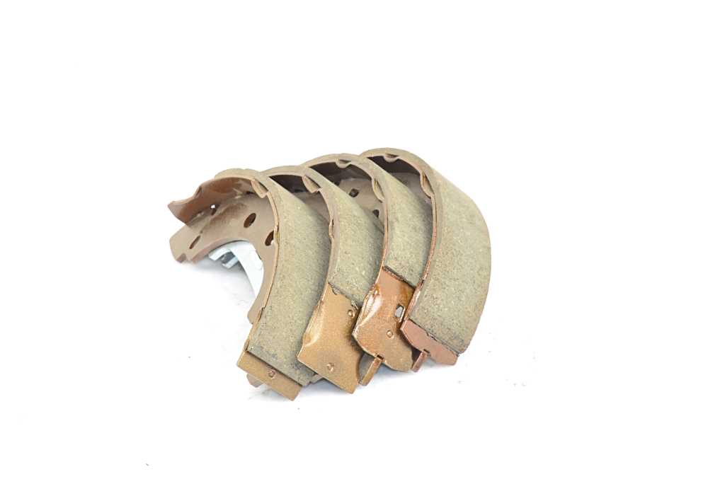 BSG BSG 75-205-008 - Барабанные колодки