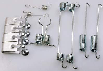 DENCKERMANN B160179 - Ремкомплект тормозных колодок ручника