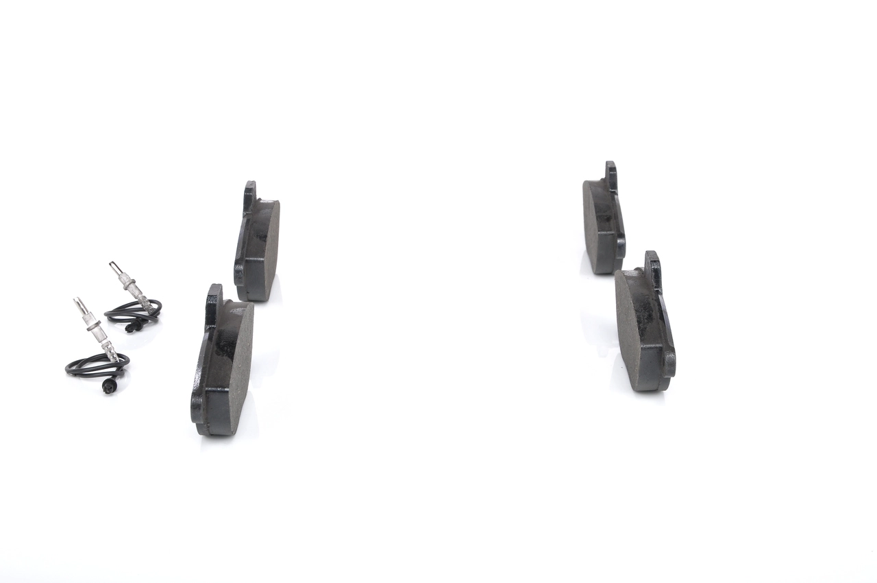 BOSCH 0 986 424 415 - Тормозные колодки 