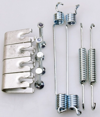 DENCKERMANN B160083 - Ремкомплект тормозных колодок ручника