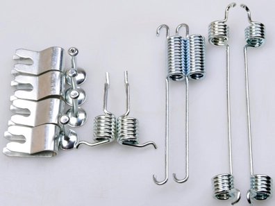 DENCKERMANN B160055 - Ремкомплект тормозных колодок ручника