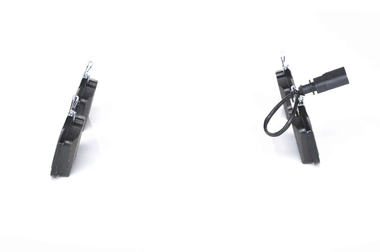 BOSCH 0 986 424 559 - Тормозные колодки 