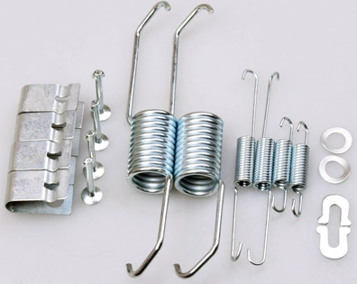 DENCKERMANN B160184 - Ремкомплект тормозных колодок ручника