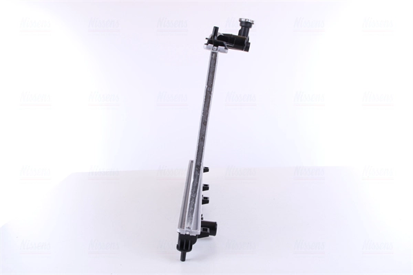 NISSENS 67509 - Радиатор охлаждения