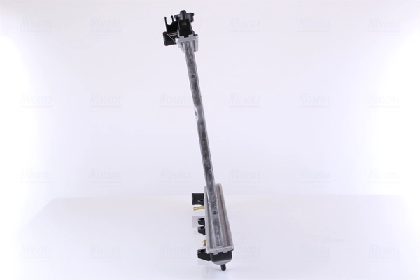 NISSENS 67025 - Радиатор охлаждения