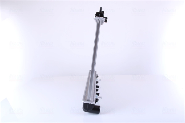 NISSENS 67712 - Радиатор охлаждения