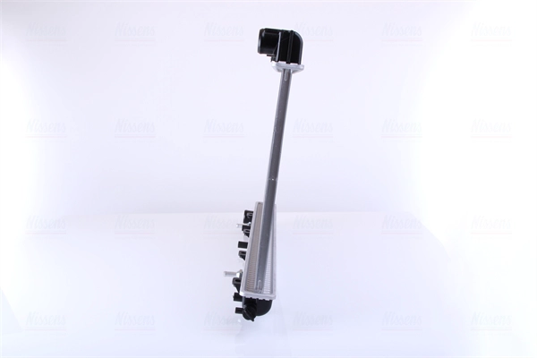 NISSENS 67712 - Радиатор охлаждения