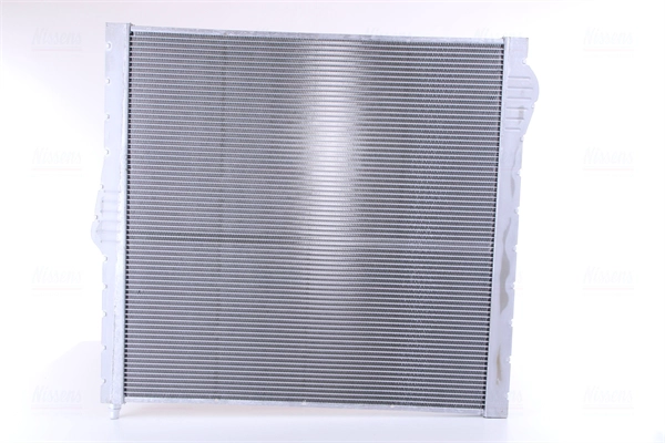 NISSENS 60826 - Радиатор, охлаждение двигателя ** FIRST FIT **