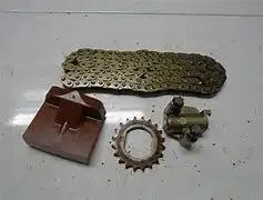 OPEL 55353997 - НАПРАВЛЯЮЩАЯ ПЛАНКА (УСПОКОИТЕЛЬ) ЦЕПИ ГРМ ВЕРХНЯЯ