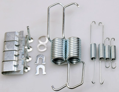 DENCKERMANN B160122 - Ремкомплект тормозных колодок ручника