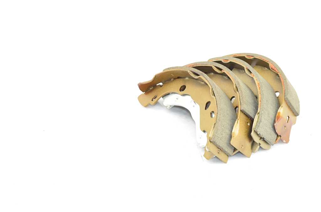 BSG BSG 75-205-003 - Барабанные колодки