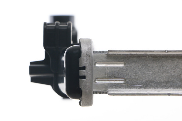 MAHLE CR 811 000S - Радиатор охлаждения