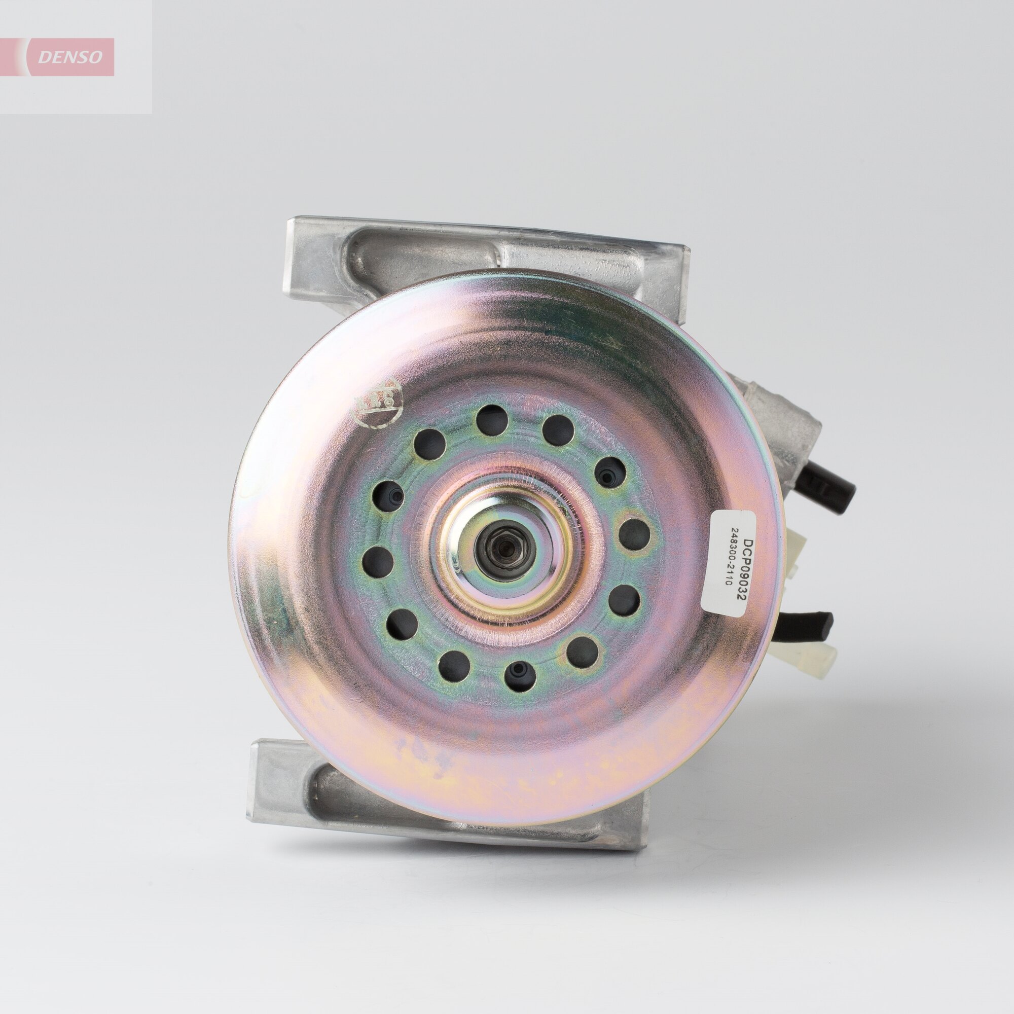 DENSO DCP09032 - Компрессор кондиционера