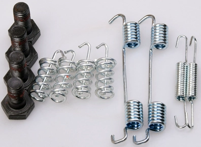 DENCKERMANN B160199 - Ремкомплект тормозных колодок ручника