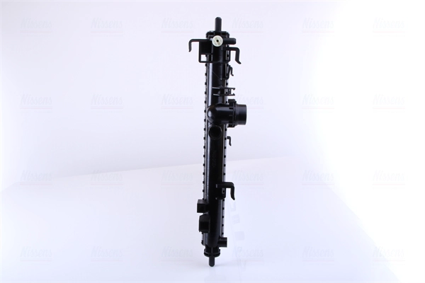 NISSENS 606047 - Радиатор, охлаждение двигателя ** FIRST FIT **