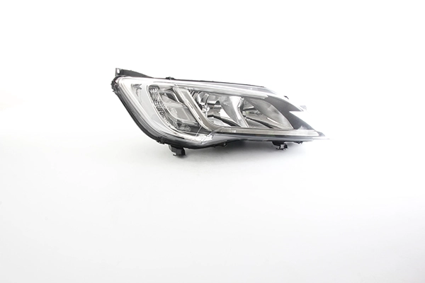 BSG BSG 70-800-013 - Фара