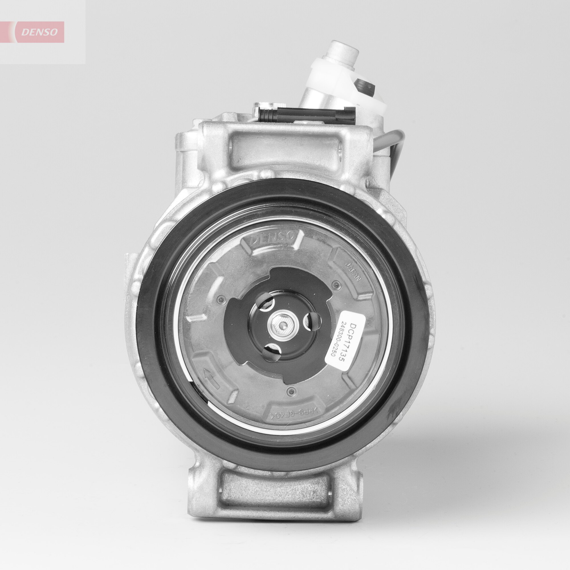 DENSO DCP17135 - Компрессор кондиционера
