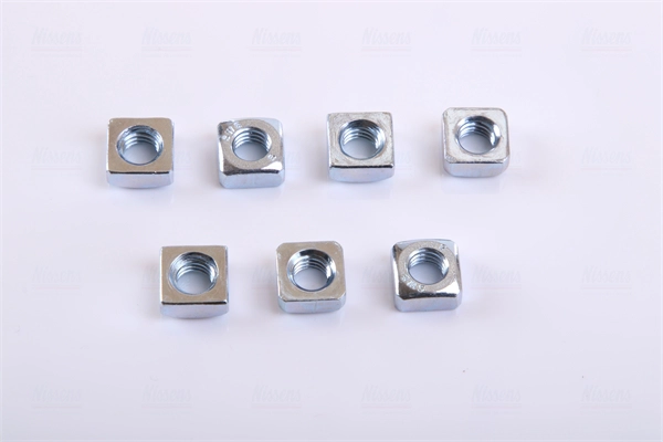 NISSENS 68510 - Радиатор охлаждения