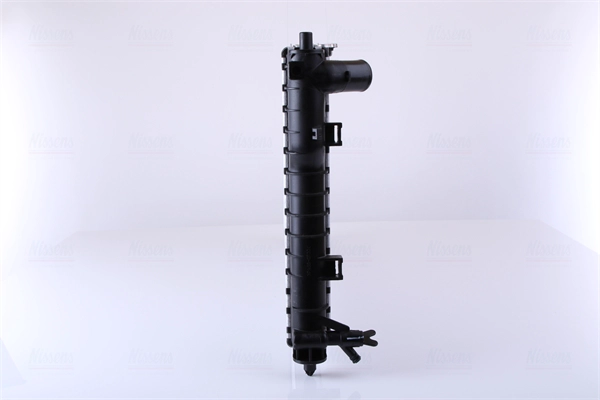 NISSENS 62392A - Радиатор, охлаждение двигателя ** FIRST FIT **