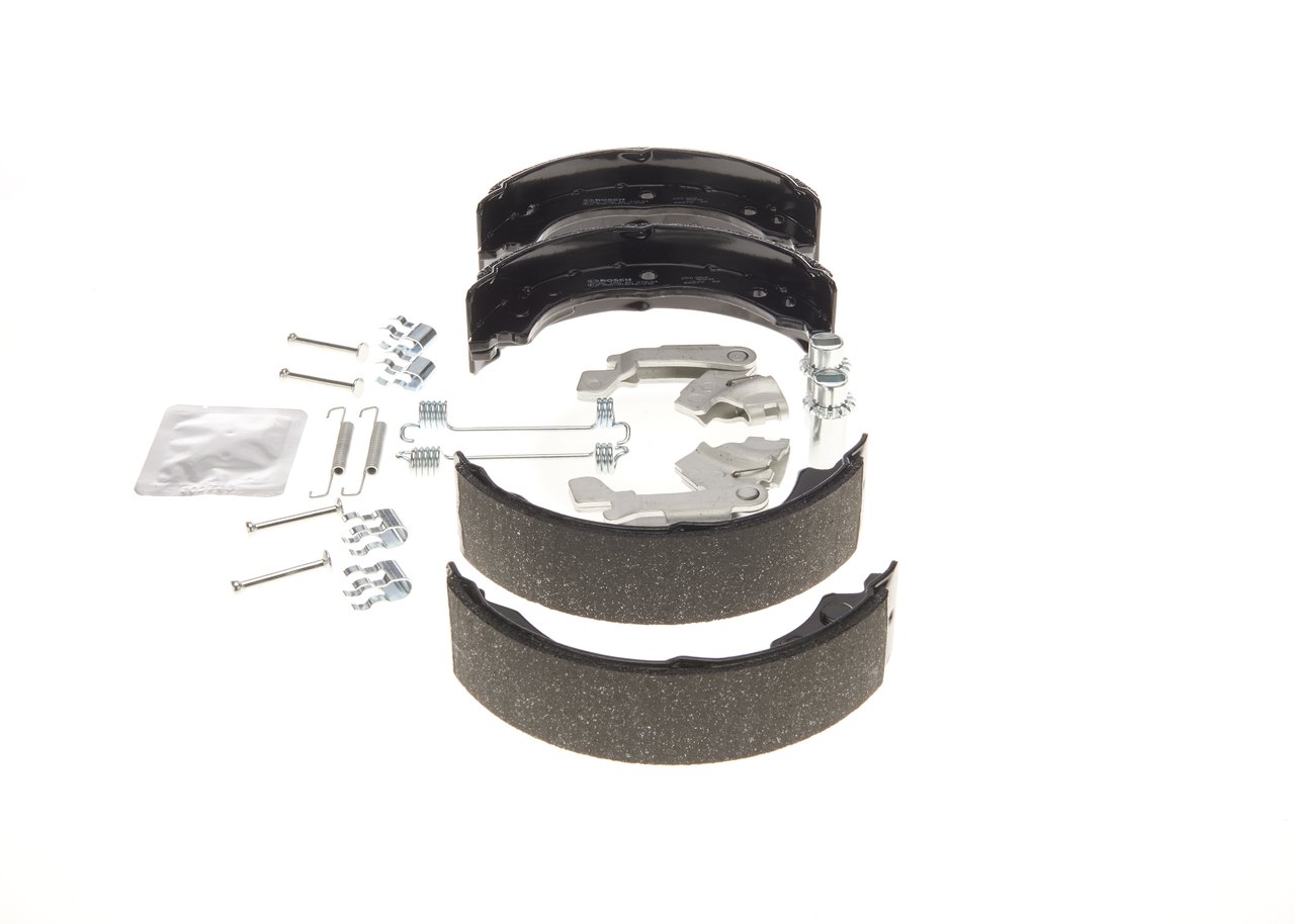 BOSCH 0 204 113 821 - Барабанные колодки