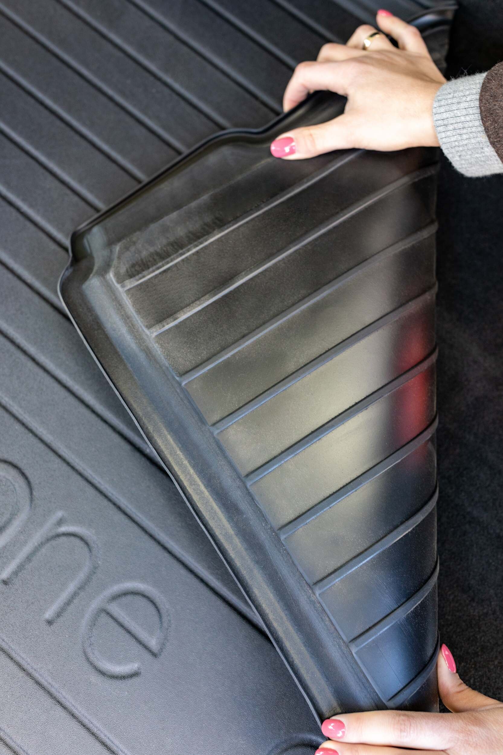 FROGUM DZ548683 - Ванночка для багажника DRYZONE