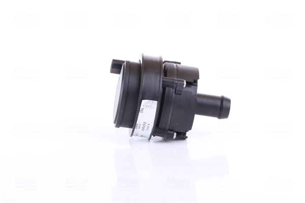 NISSENS 831377 - Водяной насос, охлаждение двигателя ** FIRST FIT **