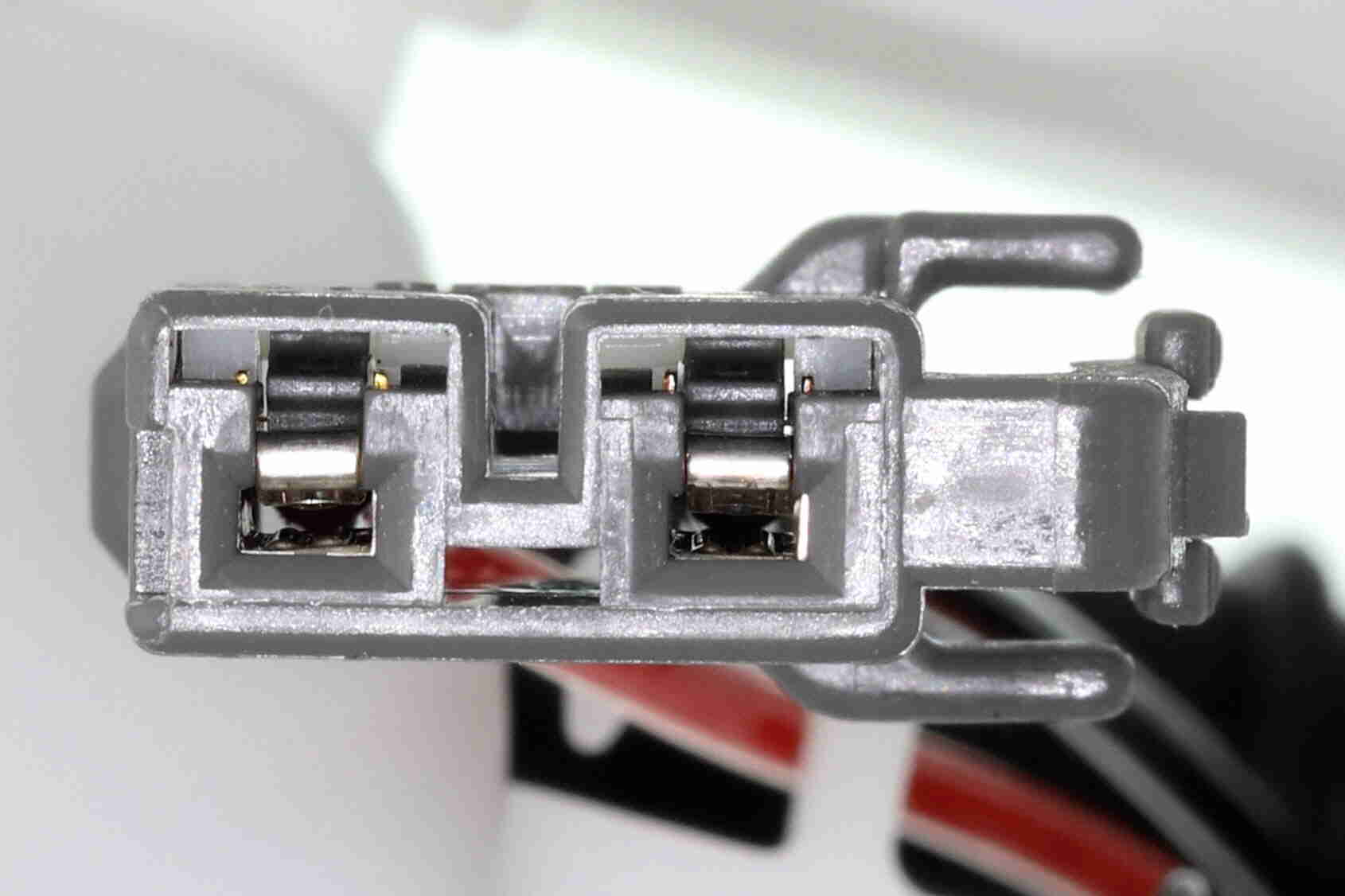 VEMO V22-09-0028 - Топливный насос