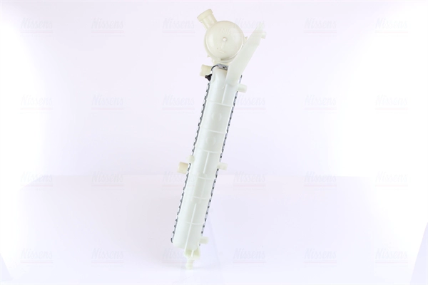 NISSENS 61844 - Радиатор охлаждения