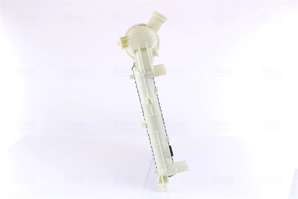 NISSENS 61844 - Радиатор охлаждения