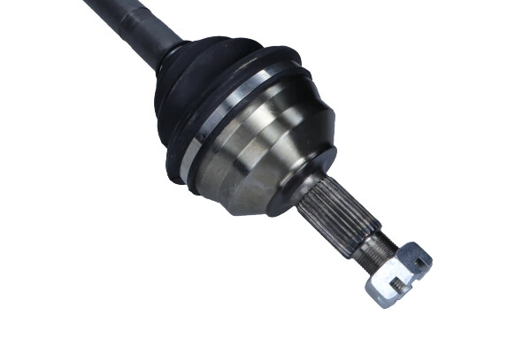 Приводной вал (полуось)