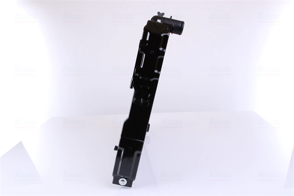 NISSENS 67358 - Радиатор охлаждения