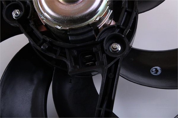 NISSENS 85318 - Вентилятор радиатора