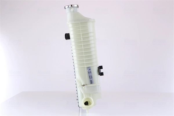 NISSENS 61382A - Радиатор, охлаждение двигателя ** FIRST FIT **